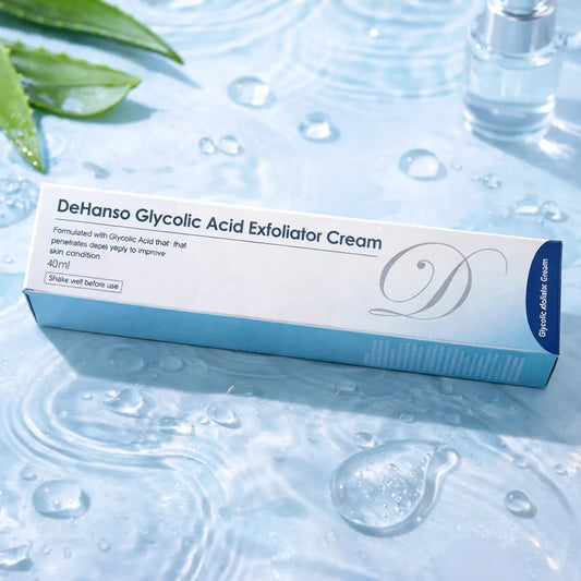 DeHanso Glycolic Acid Exfoliator Cream refreshing skincare product with water droplets and aloe