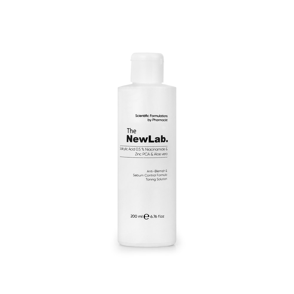 The NewLab Salicylic Acid 0.5%+ Niacinamide+Zinc PCA+ Aloe Vera Toning Solution 200ml